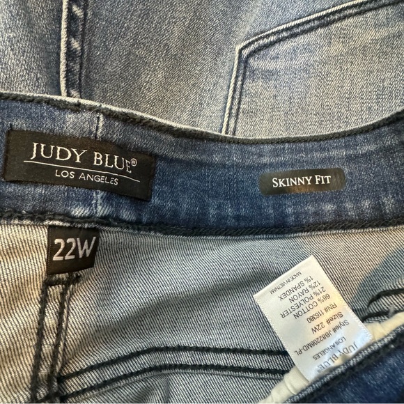 Judy Blue Skinny Jeans Sz 22W Distressed Raw Hem Stretch - Picture 13 of 13